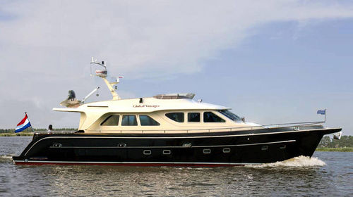 Motor-yacht de croisière - GV 1900 - Aquanaut - à fly / 2 cabines / 3 cabines