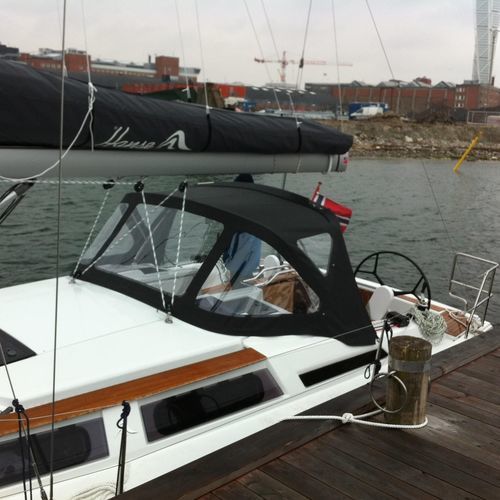Capote de roof pour voilier - 345  - KAPELL ANNAT - pour cockpit / structure en acier inoxydable / noire