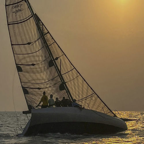 Voilier de course - P30 - Aeleos Composites - one design / en carbone / bout-dehors