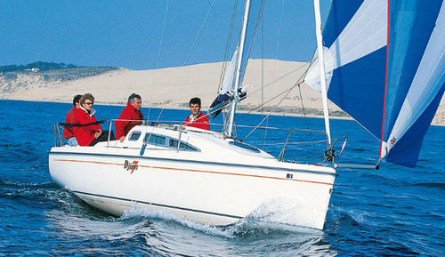 Voilier de croisière - DJINN 7 - B2 marine - 2 couchages / à quille relevable