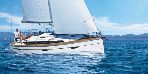 Voilier de croisière - 37 - BAVARIA YACHT - 3 cabines / 2 cabines / 4 couchages
