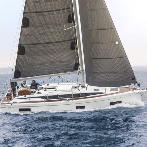 Voilier de croisière - C38 - BAVARIA YACHT - 3 cabines / 2 cabines / 4 couchages