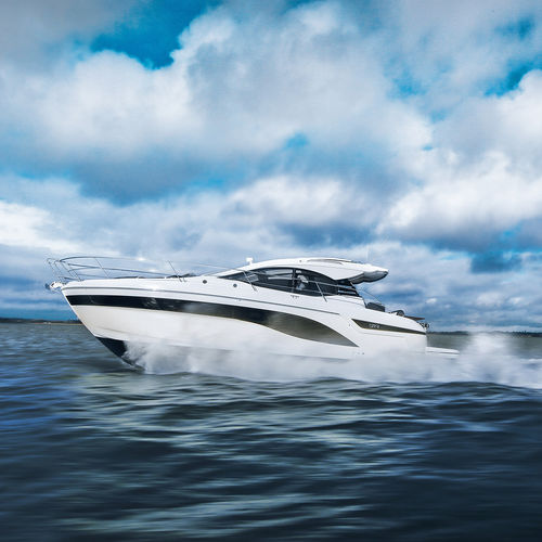 Vedette in-bord - SR41 - BAVARIA YACHT - bimoteur / hard-top / 2 cabines