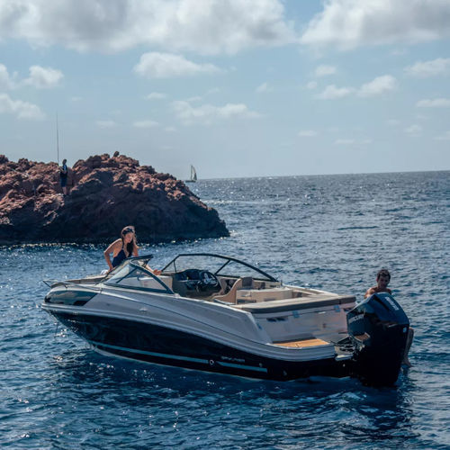 Cabin-cruiser hors-bord - VR6 Cuddy OB - Bayliner - open / à double console / de ski nautique