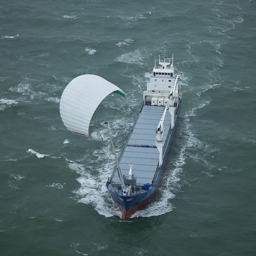 Aile de traction pour navire - SkySails - automatique