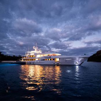 Mega-yacht de croisière - DRIFTWOOD - Amels - raised pilothouse / sur mesure