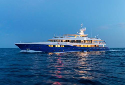 Mega-yacht de croisière - NOMAD - Amels - raised pilothouse / sur mesure