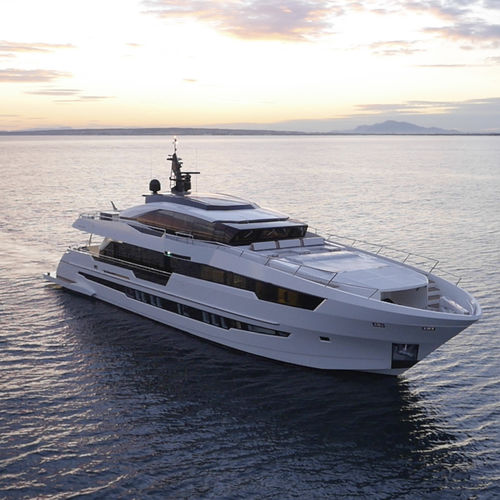 Super-yacht de croisière - 110 Century - Astondoa - traditionnel / avec timonerie / 5 cabines