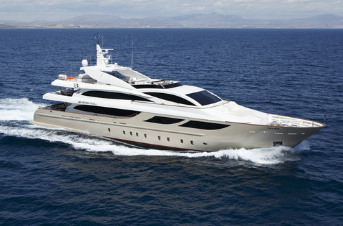 Mega-yacht de croisière - 151  - Astondoa - explorer / à fly / 5 cabines