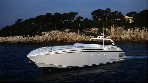 Motor-yacht de croisière - OPUS - Baglietto spa - open / coque planante