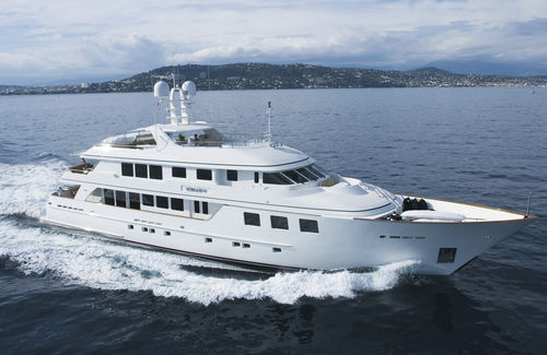 Super-yacht de croisière - MIRGAB V - Burger Boat Company - traditionnel / avec timonerie / 5 cabines