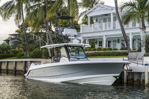 Coque open hors-bord - 360 OUTRAGE - Boston Whaler - bimoteur / à console centrale / à fly