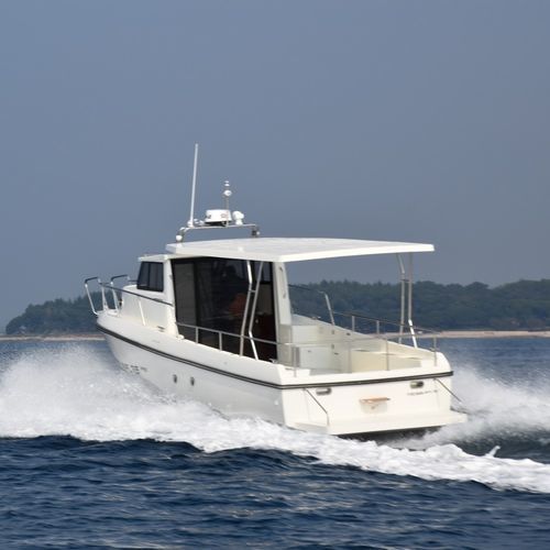 Bateau de pêche professionnelle - FISHERLINE 35 PRO - Marservis - in-bord / coque rigide