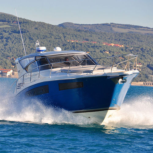 Vedette in-bord - T440 SF Elba - Tuccoli - Technology Boats - diesel / bimoteur / coque planante
