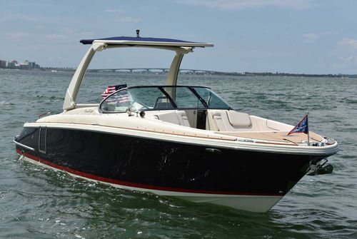 Runabout in-bord - LAUNCH 28 GT - Chris Craft - à double console / bow-rider / open
