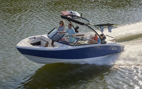 Runabout in-bord - CS23 SURF - Cobalt Boats - à double console / bow-rider / de wakeboard