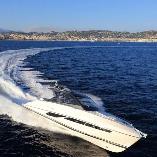 Motor-yacht de croisière - 52 - Fiart Mare - hard-top / IPS / 3 cabines