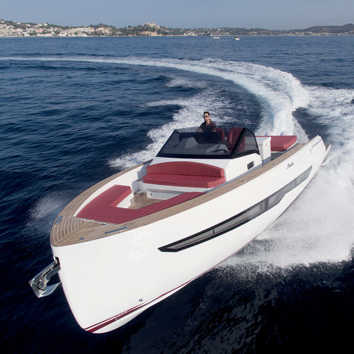 Vedette in-bord - SEAWALKER 35 - Fiart Mare - bimoteur / max. 10 personnes / avec cabine