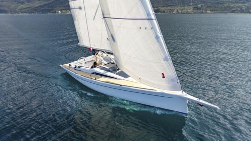 Voilier daysailer - GS BLUE - Grand Soleil Yachts - 1 cabine / 2 couchages / bout-dehors