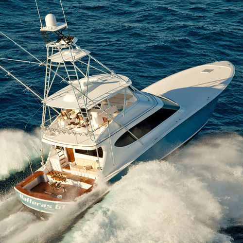 Motor-yacht de pêche sportive - GT 70 - Hatteras Yachts - à fly / 3 cabines
