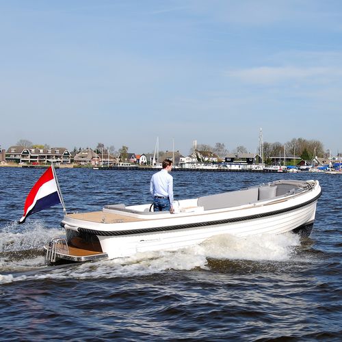 Barque in-bord - 6.5 - Interboat - open / à console centrale / traditionnelle