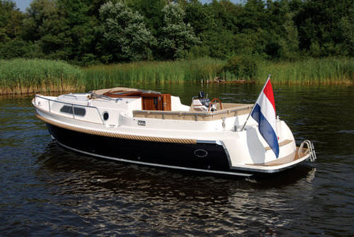 Cabin-cruiser in-bord - Intercruiser 28 Cabrio - Interboat - open / fluvial / traditionnel