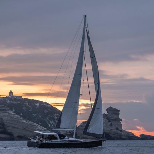 Sailing-yacht de croisière - JEANNEAU YACHTS 65 - Jeanneau - Sailboats - 3 cabines / 4 cabines / 5 cabines