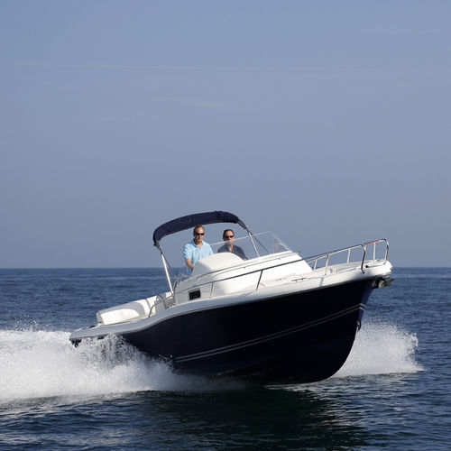 Cabin-cruiser hors-bord - 250 SC Origin - White-shark - bimoteur / open / de sport