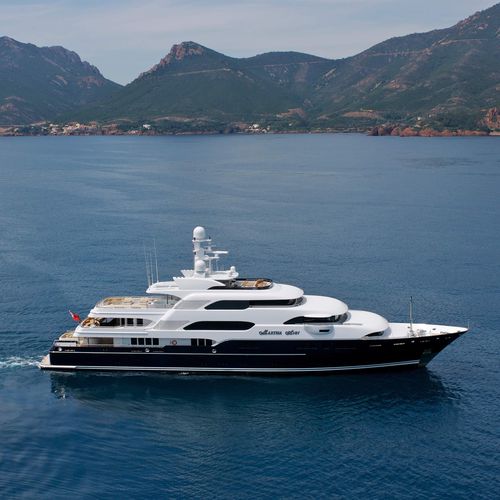 Méga-yacht de luxe de croisière - HORIZONS III - Lurssen Yachts - raised pilothouse / coque à déplacement