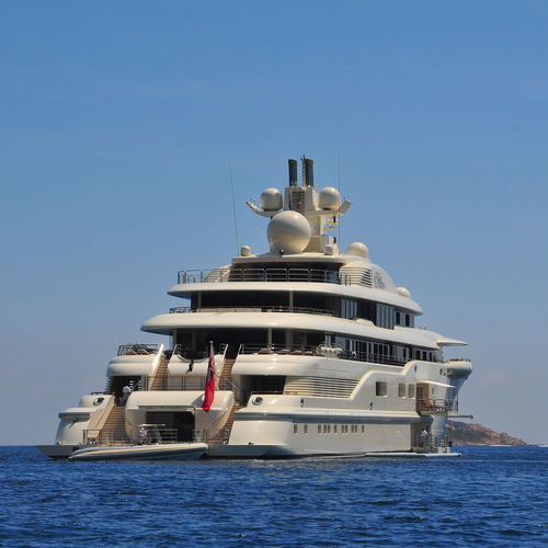Mega-yacht de croisière - AL RAYA - Lurssen Yachts - traditionnel / raised pilothouse / avec héliport