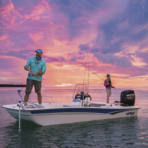 Bay boat hors-bord - PRO 17 CC - Mako Marine - à console centrale / open / de pêche sportive