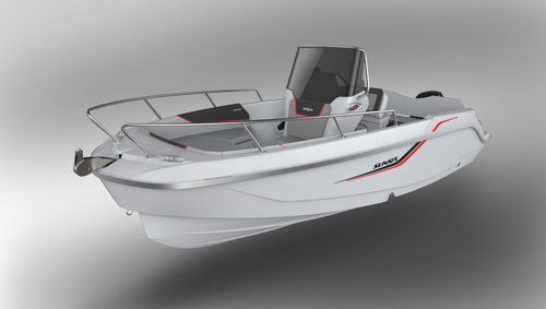 Coque open hors-bord - SUNSIX - Nautica Salpa - à console centrale / max. 7 personnes / avec cabine