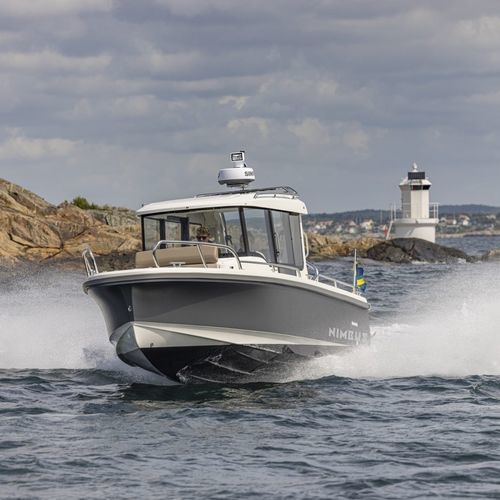 Cabin-cruiser hors-bord - Commuter 8 - Nimbus - avec timonerie / max. 8 personnes / 1 cabine