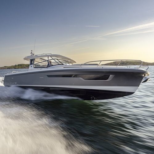 Vedette in-bord - Weekender 11 - Nimbus - bimoteur / soft-top / max. 12 personnes