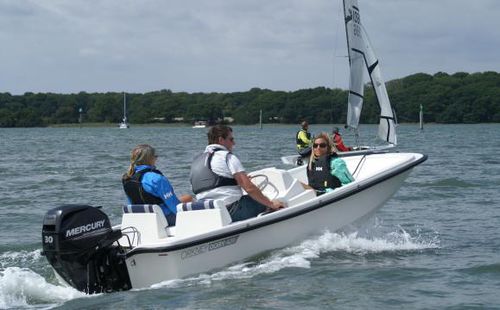 Coque open hors-bord - Dory 424 - Orkney Boats - à console latérale / de ski nautique / de sport