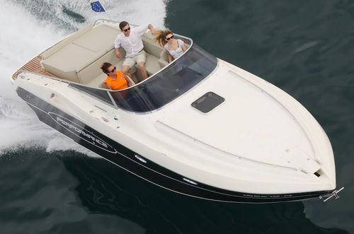 Vedette in-bord - 1001 - Performance Marine - bimoteur / open / à double console