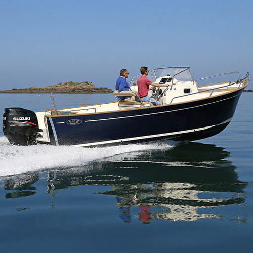 Cabin-cruiser hors-bord - 27 ESCAPADE - Rhea Marine - coque planante / open / de sport