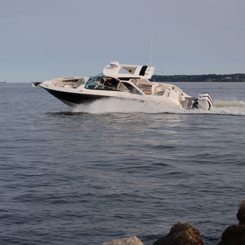 Runabout hors-bord - SLX 350 OB - Sea Ray - bimoteur / à double console / bow-rider