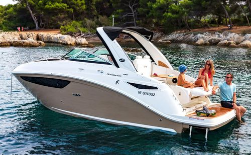 Cabin-cruiser in-bord - SUNDANCER 265 - Sea Ray - open / de sport / max. 8 personnes