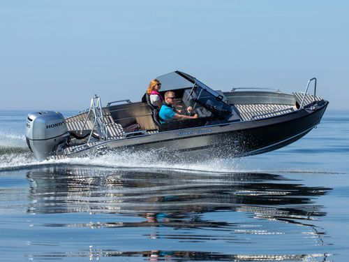 Runabout hors-bord - SHARK BRX - Silver - à double console / bow-rider / open