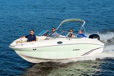 Runabout hors-bord - 214LR - Stingray Boats - à double console / bow-rider / de ski nautique