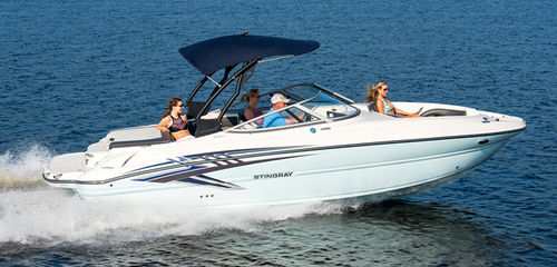 Deck-boat in-bord - 235LR - Stingray Boats - à double console / de ski nautique / max. 12 personnes