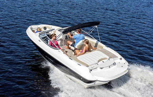 Runabout in-bord - 198LX - Stingray Boats - à double console / bow-rider / de ski nautique