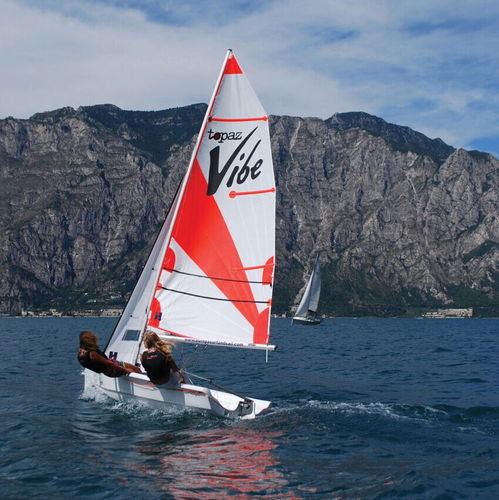 Dériveur double - Topaz VIBE - Topper - de loisir / ISAF / spinnaker asymétrique