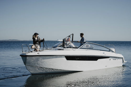 Cabin-cruiser hors-bord - 88 DC - Yamarin - open / à double console / offshore