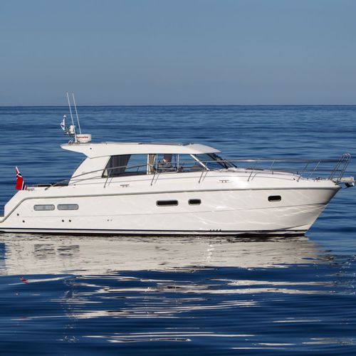 Vedette in-bord - SAGA 365 - Saga boats - hard-top