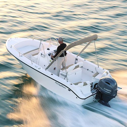 Coque open hors-bord - 170 CC - EdgeWater Power Boats - à console centrale / de pêche sportive / max. 6 personnes