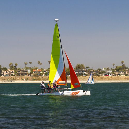 Catamaran de sport de loisir - GETAWAY - Hobie Cat USA - multiple / double trapèze / en polyéthylène