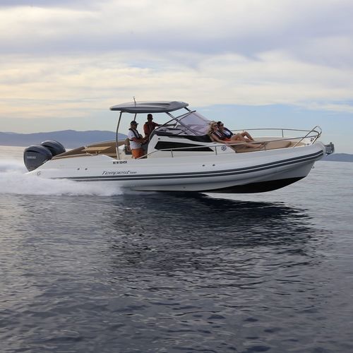Bateau pneumatique hors-bord - TEMPEST 1000 WA - Capelli - bimoteur / semi-rigide / à console centrale