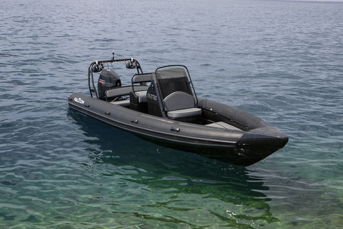 Bateau pneumatique hors-bord - 700 MK2 - Falcon Inflatables - bimoteur / semi-rigide / à console centrale
